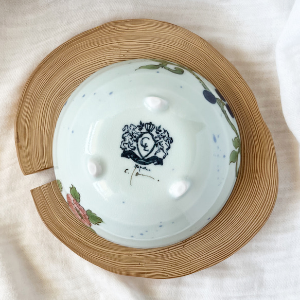 チコロット❤️三つ足浅鉢❤️すべて手描き❤️染付け❤️一品盛り❤️中鉢❤️フリーボウル❤️bowl❤️笠地蔵 10枚目の画像