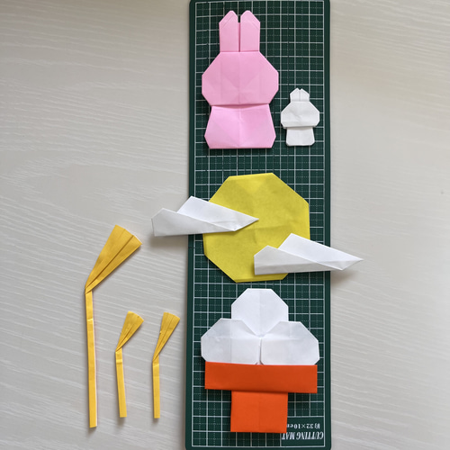 ハンドメイド折り紙　製作パーツ　壁面飾り　秋　お月見　すすき　30本セット ハンドメイド折り紙 製作パーツ 壁面飾り 秋 お月見 すすき 20本