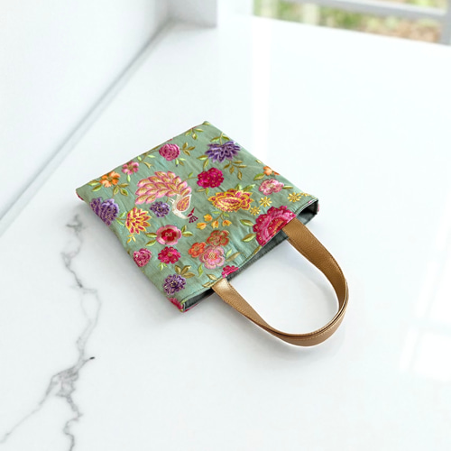 ラスト1点】インドゾウ/インド総刺繍生地のミニトートバッグ トート