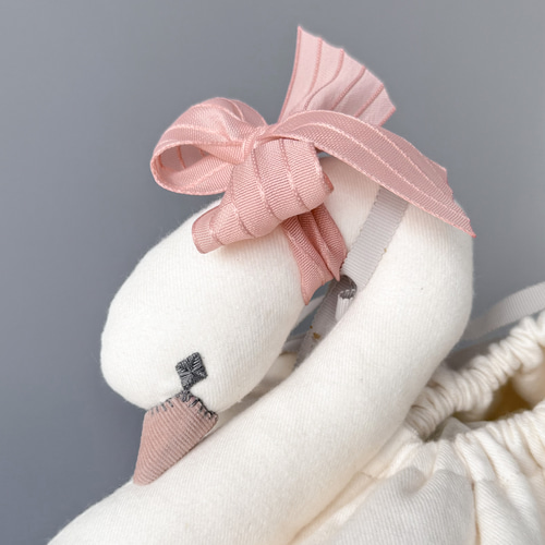 黒鳥【 スワンポーチ M 】 ブラックスワン 巾着バッグ ハンドバッグ