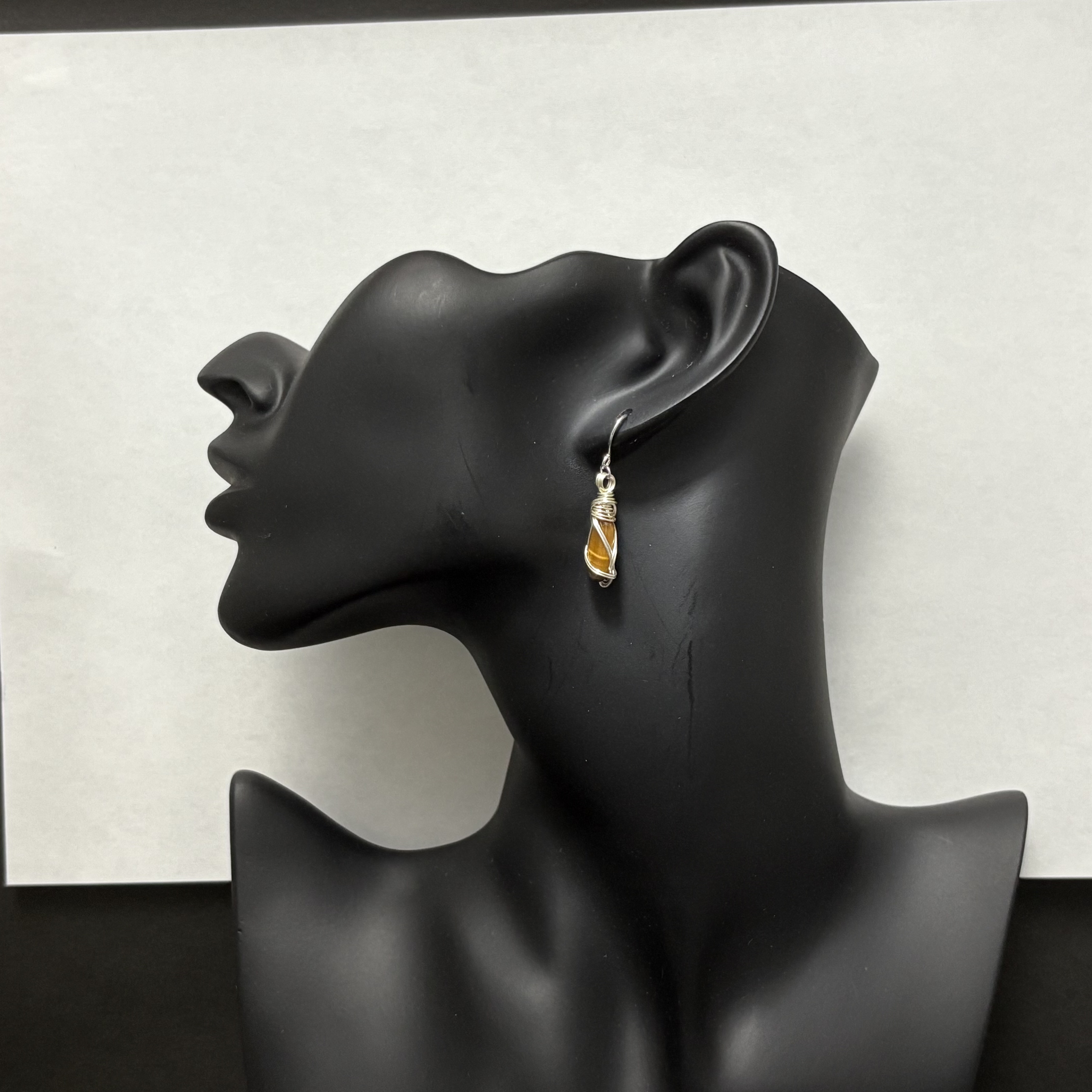 SUS316L鉱物/原石/天然石 タイガーアイ/アシンメトリーピアス/10月の誕生石/レディース/メンズ