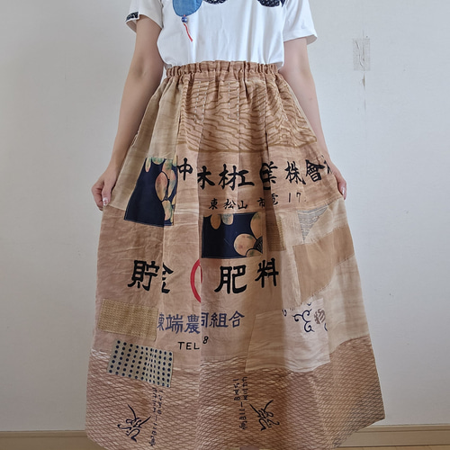 古布リメイク柿渋染め 手拭いのチュニックワンピース パッチワーク 新作できました。 柿渋染めはぎれをパッチワークしたワンピース