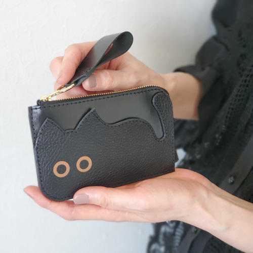 ◇にゃんとも可愛い手乗りねこの薄型ミニ財布◇ メンズ レディース