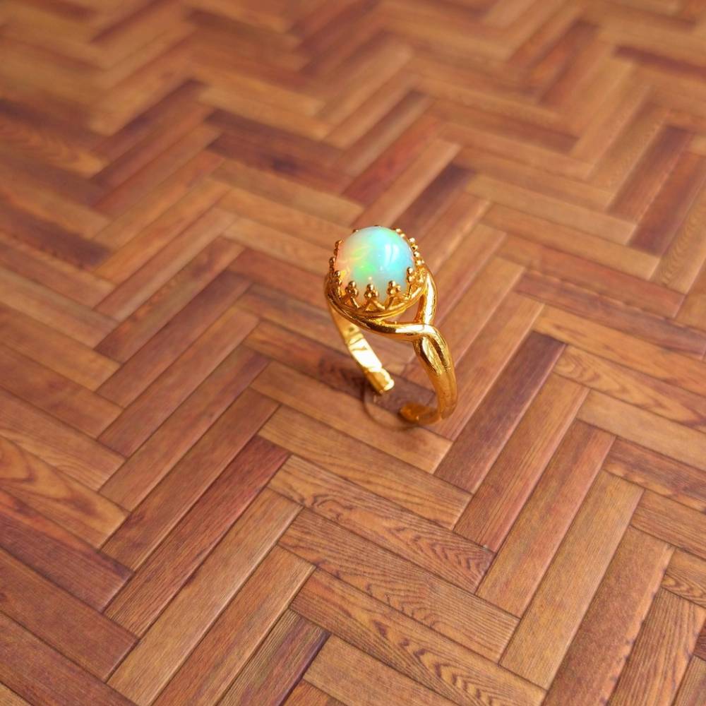 ハイブリッドオパールリング（ホワイト緑斑）