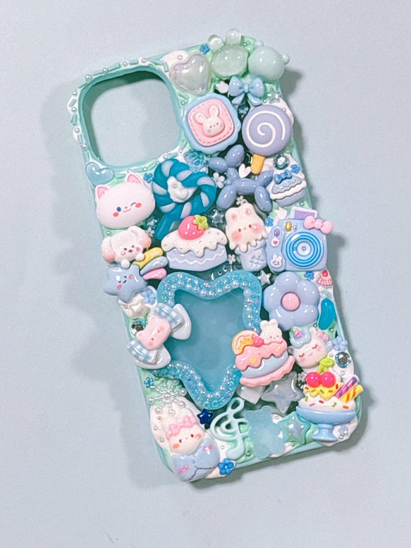 スマホケース】iPhone13 デコ ホイップ レジン うさぎ ねこ ハート