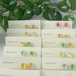 じばにゃん☺︎ 1点作品☆ 大粒エメラルドピアス　イヤリングに変更可能☺︎ アシンメトリー・片耳専用】Honey pot（ハニーポット）金属アレルギー