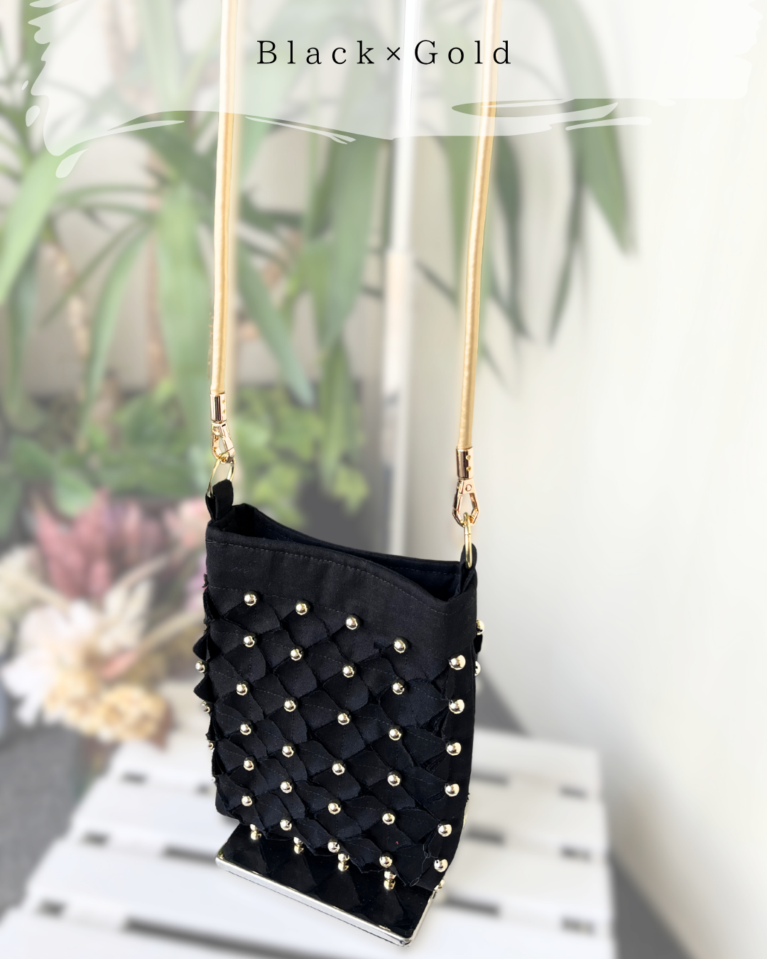 携帯POUCH『Black×Gold』　ショルダーポーチ