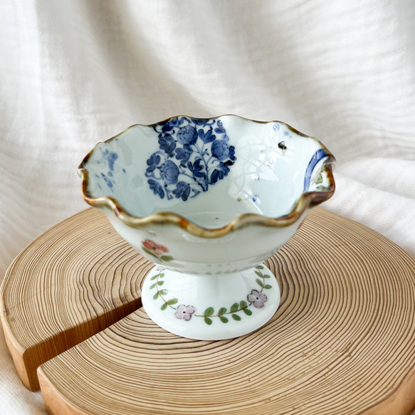 チコロット❤️高台つき小鉢❤️すべて手描き❤️染付け❤️デザートカップ❤️プリン皿❤️フリーボウル❤️bowl❤️ハート 2枚目の画像