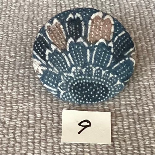 古布 藍型染め布 ブローチ 丸 (7~14) ブローチ ひだまり 通販 19639989