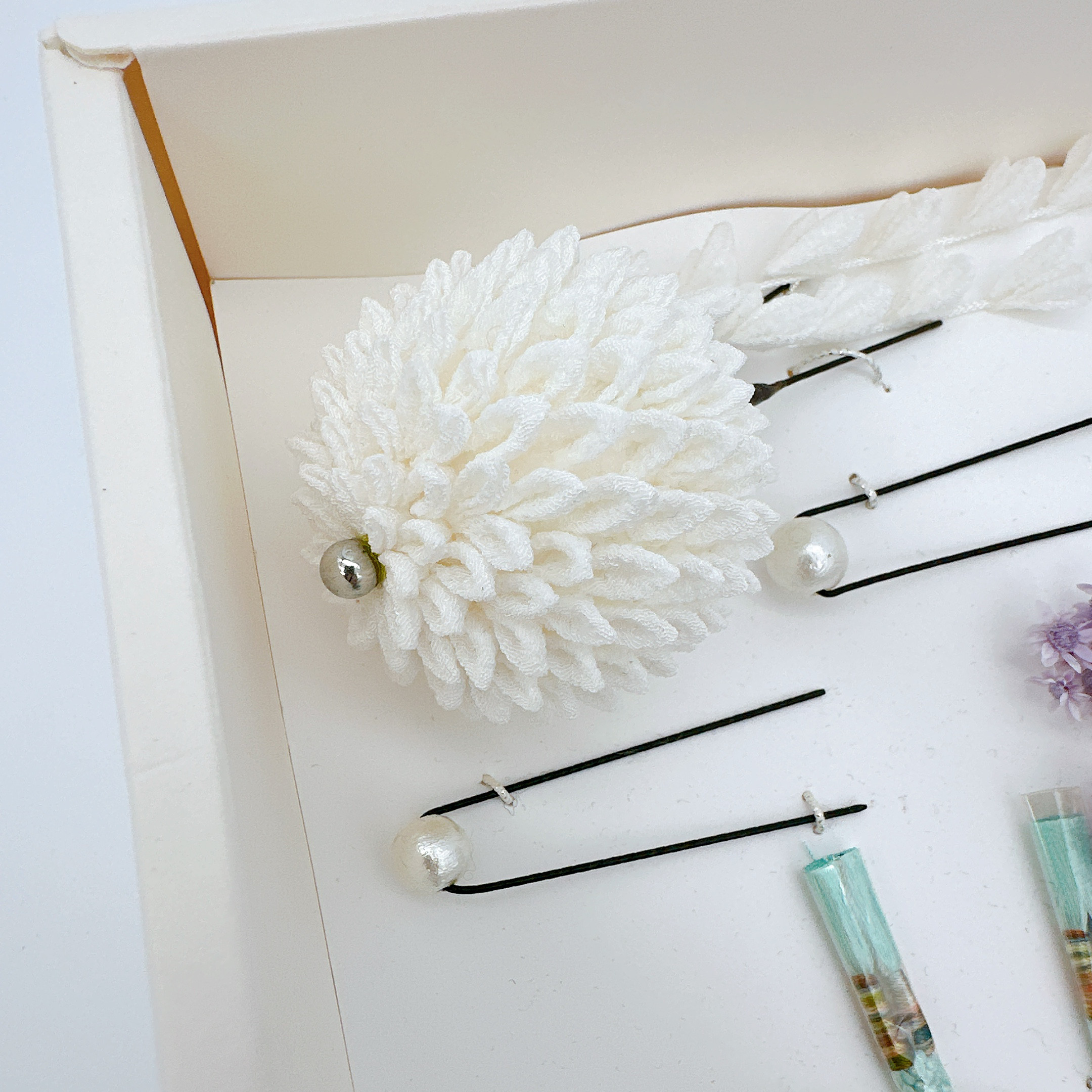 つまみ細工　グラデーションダリアかんざしセット　水色×白