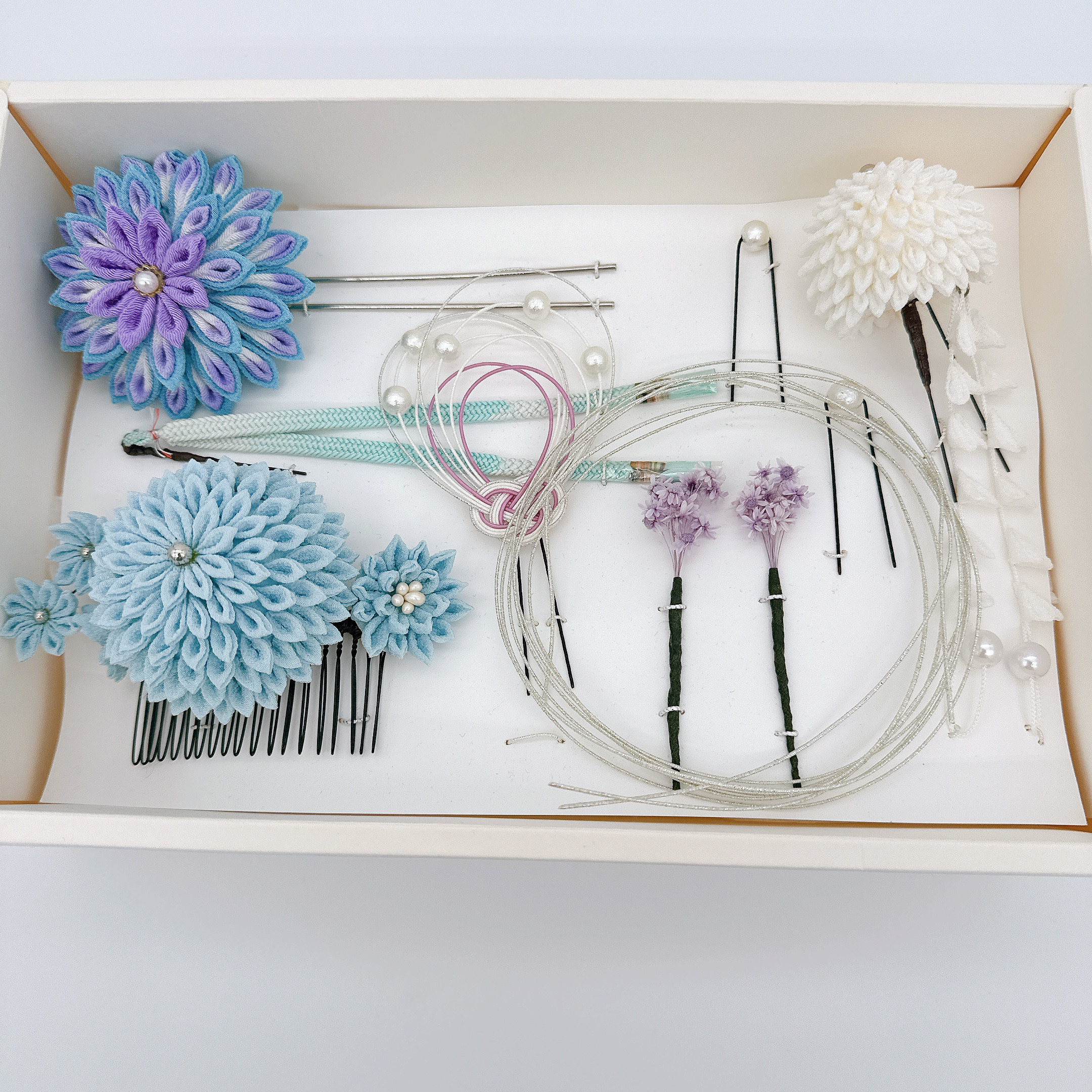 つまみ細工　グラデーションダリアかんざしセット　水色×白