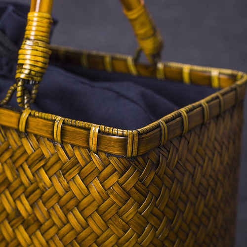 天然素材の編み込みかごバッグ 手作り品 Amazon.co.jp: 天然素材で作られ