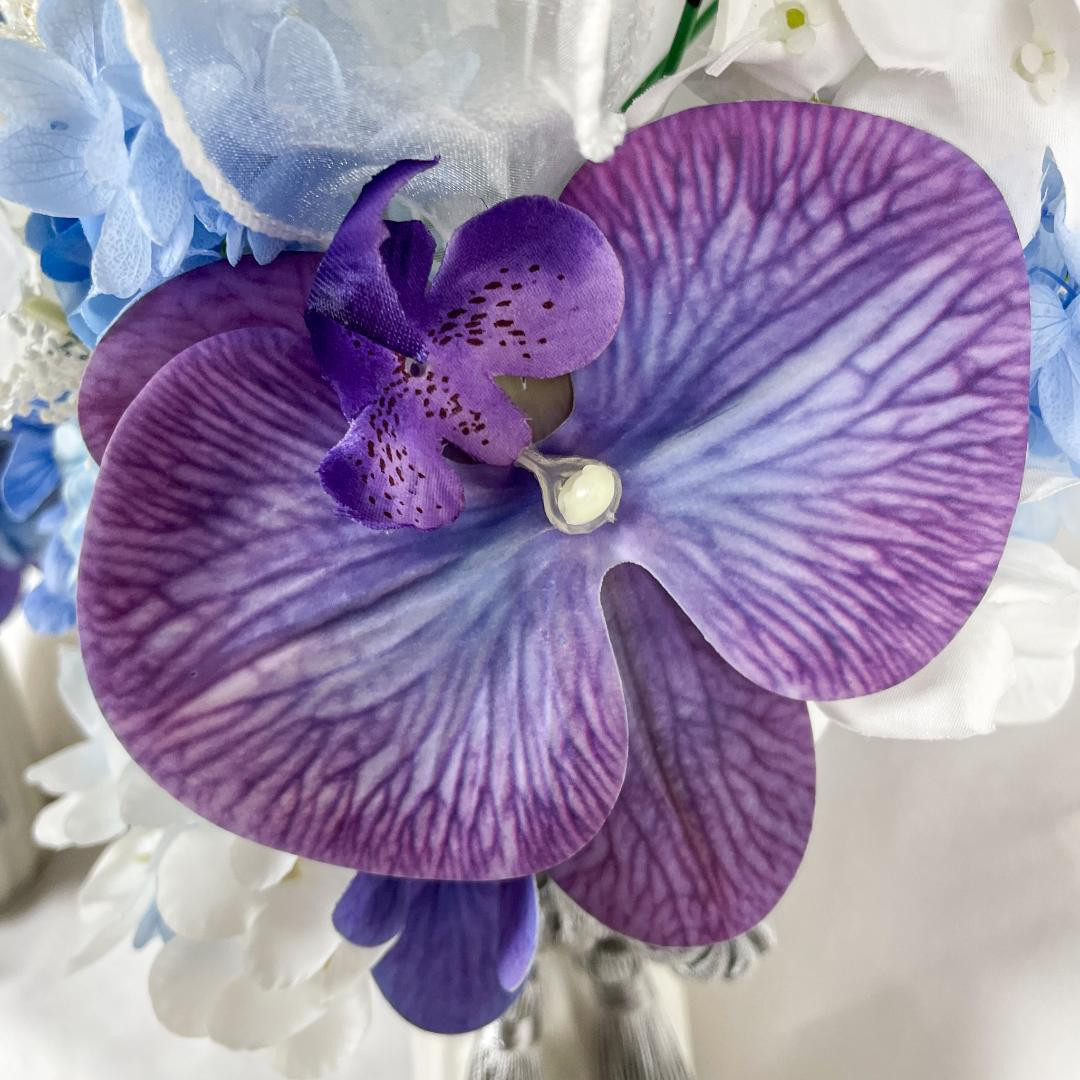 仏花★紫胡蝶蘭とブルー花束2本セット♪上品タッセル付き造花アレンジ★