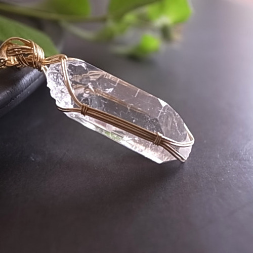 ヒマラヤ水晶 インド・マニハール産 ペンダントトップ ワイヤー