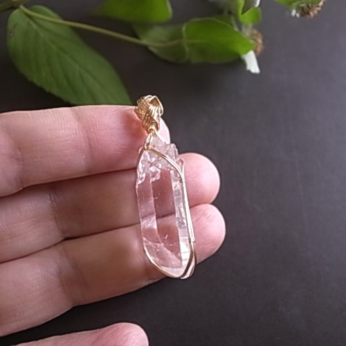 ヒマラヤ水晶 インド・マニハール産 ペンダントトップ ワイヤー