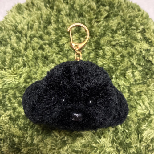 うるうるおめめのトイプードル ぬいぐるみマスコット毛糸キーホルダー