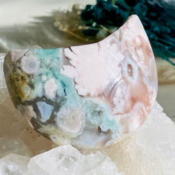 精霊を呼ぶ石✨レインボー カクタスアメジスト サボテン水晶 ラフ