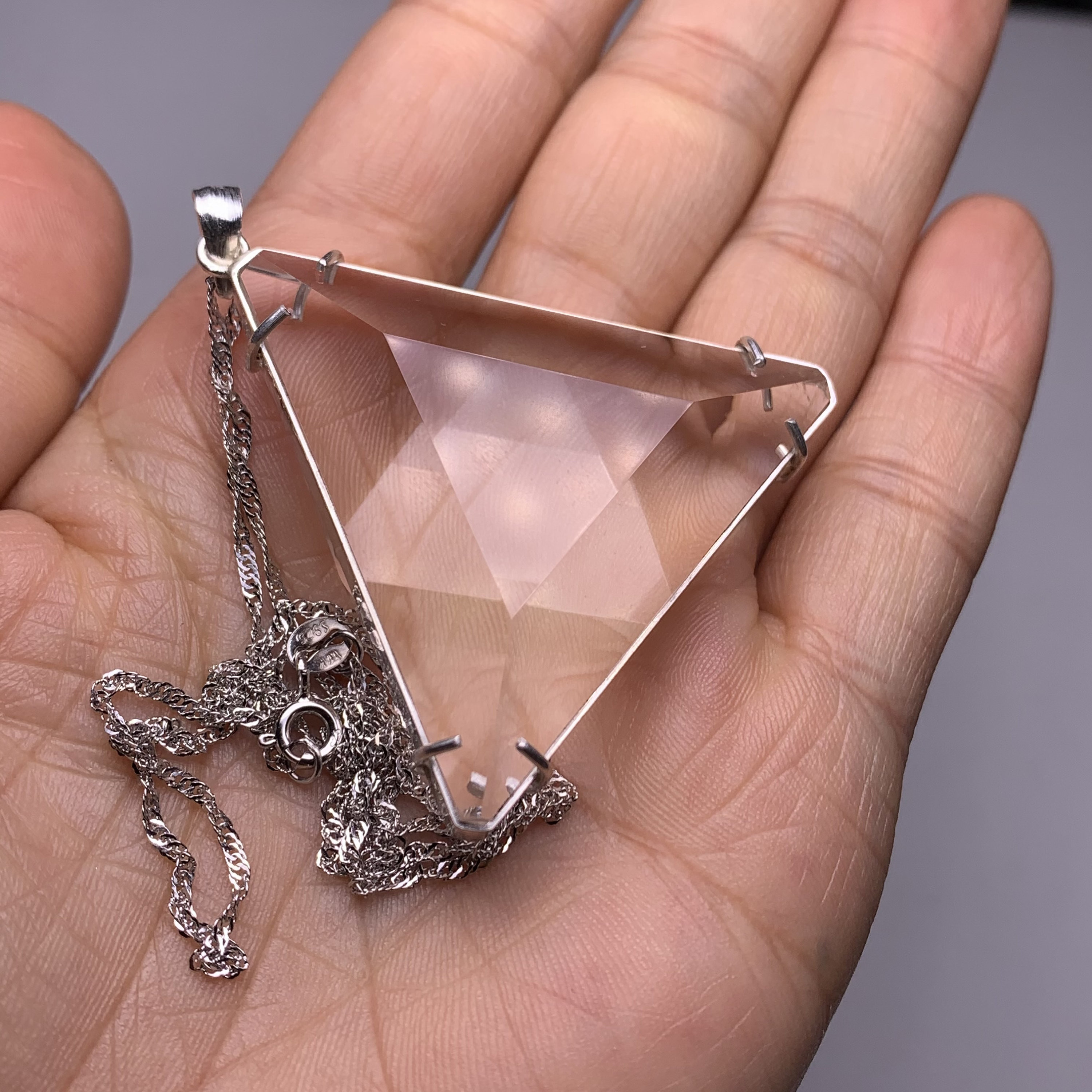 天然の透明な水晶ダビデの星スターリングシルバーペンダント、シルバーチェーン付き