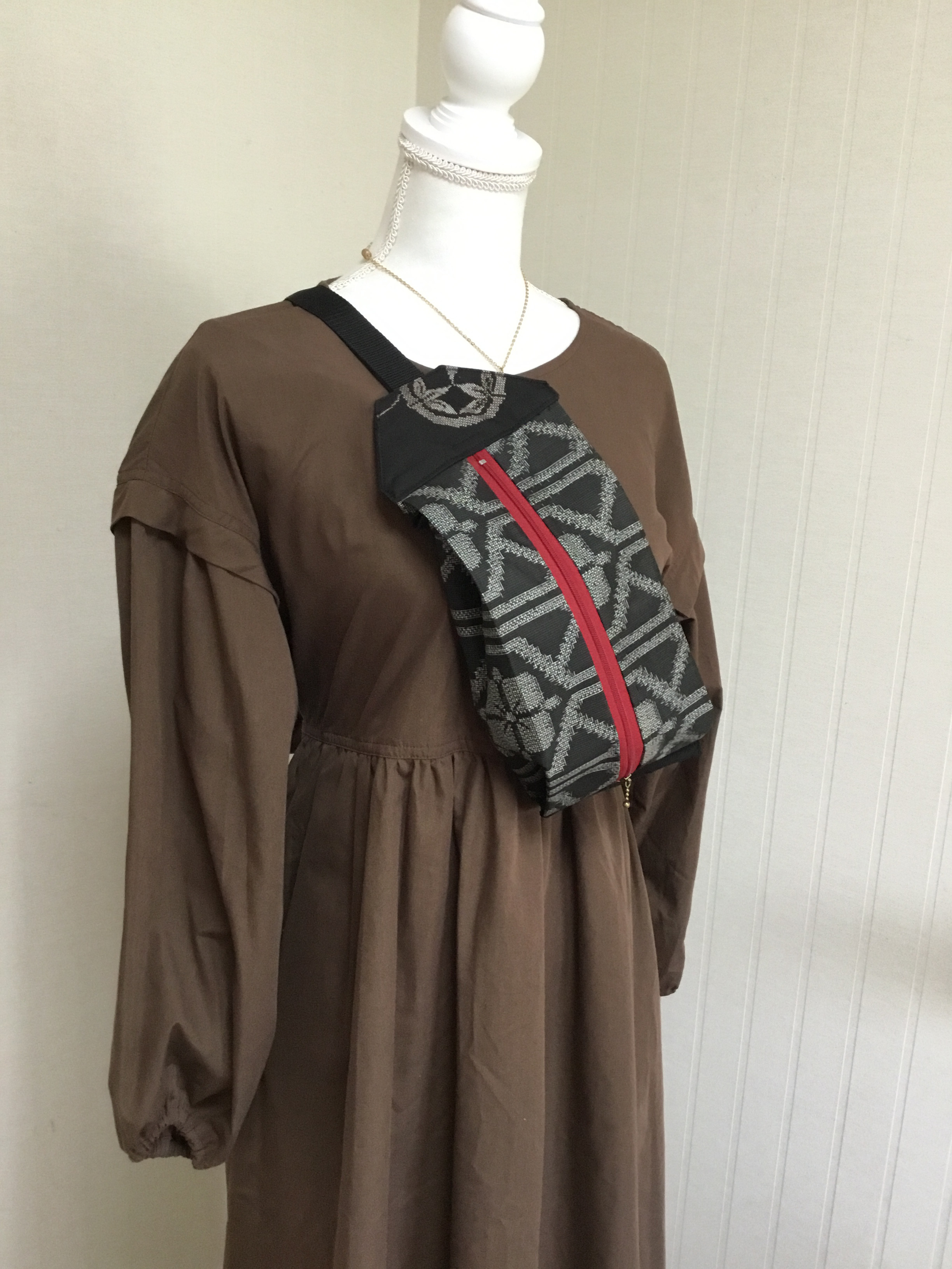 花ぷらら・洋服でも着物でも使える・ハンドメイド・リメイク・がま口バック・帯・光沢 花ぷらら・オリジナル・洋服でも着物でも使える・ハンドメイド