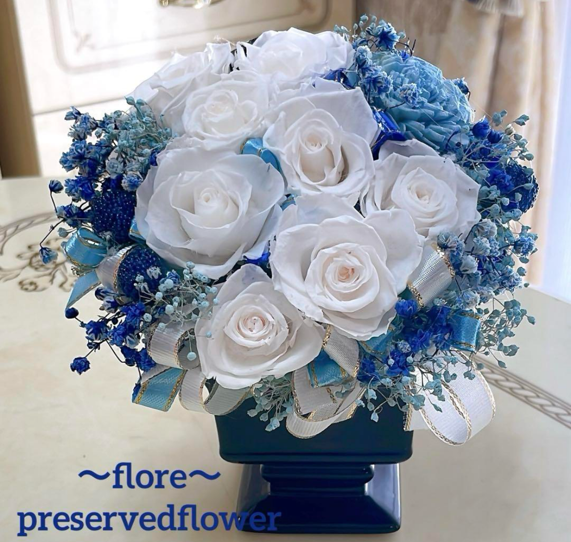 【送料無料、ラッピング込み】✨大人気✨黒陶器、バラプリザーブドフラワー✨ケース付き✨高級感あります✨