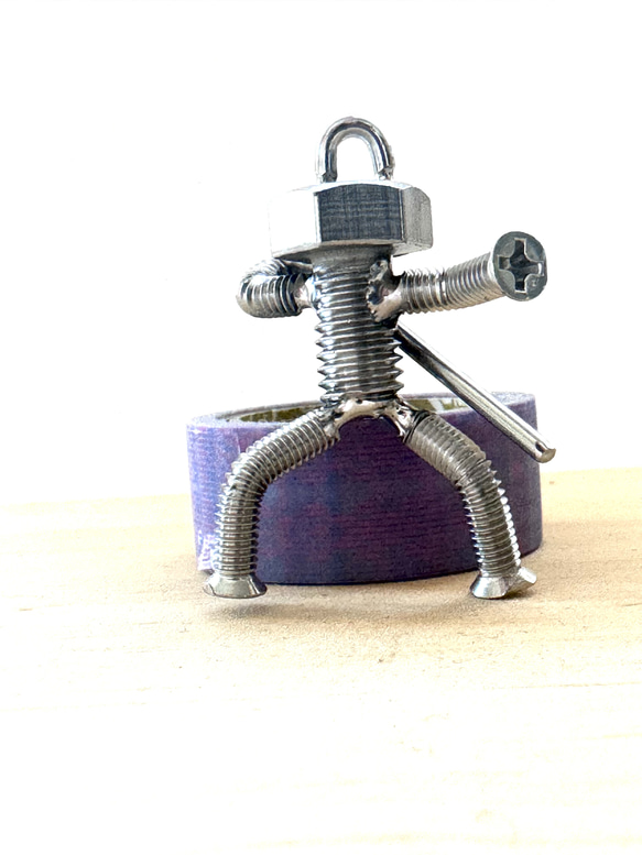 金属工芸 ボルト人形 ジープ型 オブジェ 置物 刀を背負ったボルト人形 ネジの助キーホルダー その他雑貨 溶接工房