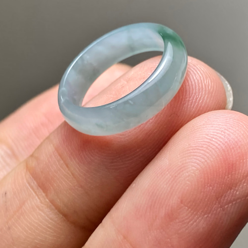 L13-175極品ピンキーリング高氷種濃陽緑4.0号グアテマラ産本翡翠くりぬき L13-175極品ピンキーリング高氷種濃陽緑4.0号グアテマラ産本