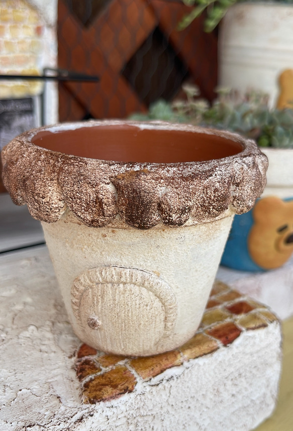 リメ鉢♡リメイク鉢♡ハンドメイド こちらはカッコいい系の色合いで シンプルデザインで 乙女心の主役感を