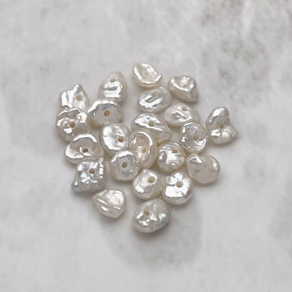 淡水パール 真珠 縦穴 ケシ 花びら バロック ペタル 4mm 5mm 6mm 極小