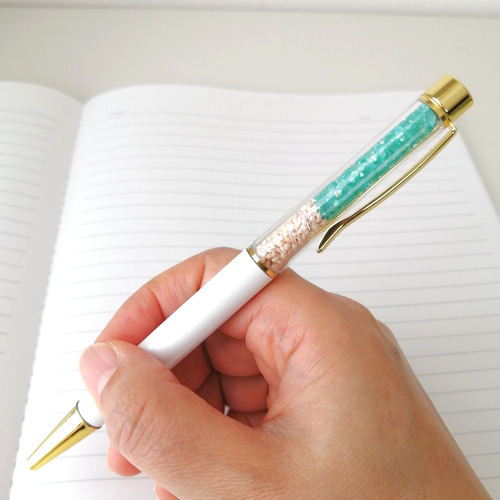 在庫限り【海色ガラスカレットと星の砂のボールペン〜エメラルド