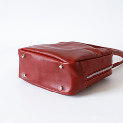 【限時特惠】柔軟真皮迷你手提包 | 容量充足，設計優雅 | 母親節或生日禮物的完美之選 第9張的照片