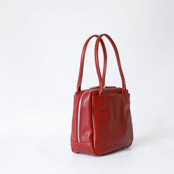 【限時特惠】柔軟真皮迷你手提包 | 容量充足，設計優雅 | 母親節或生日禮物的完美之選 第8張的照片