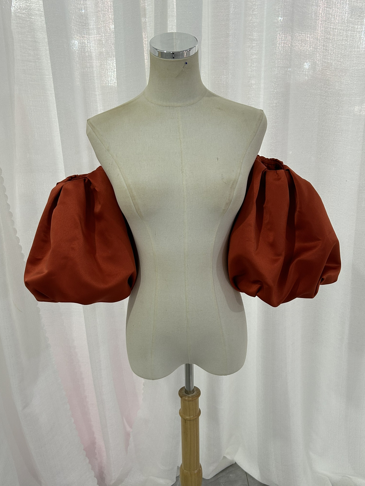 送料無料！ 取り外し袖 ホワイト ショルダーの付け袖 パフスリーブ オーダー可能 二の腕を隠せるお袖