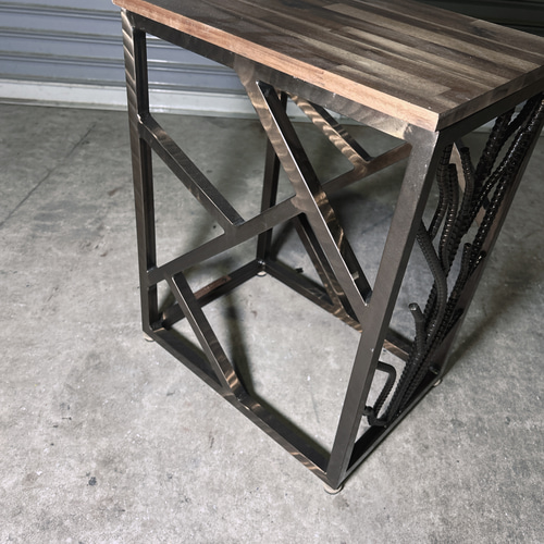 ASE 鉄筋で【木】を表現したサイドテーブル ASE 鉄筋で【木】を表現したサイドテーブル サイドテーブル ASE