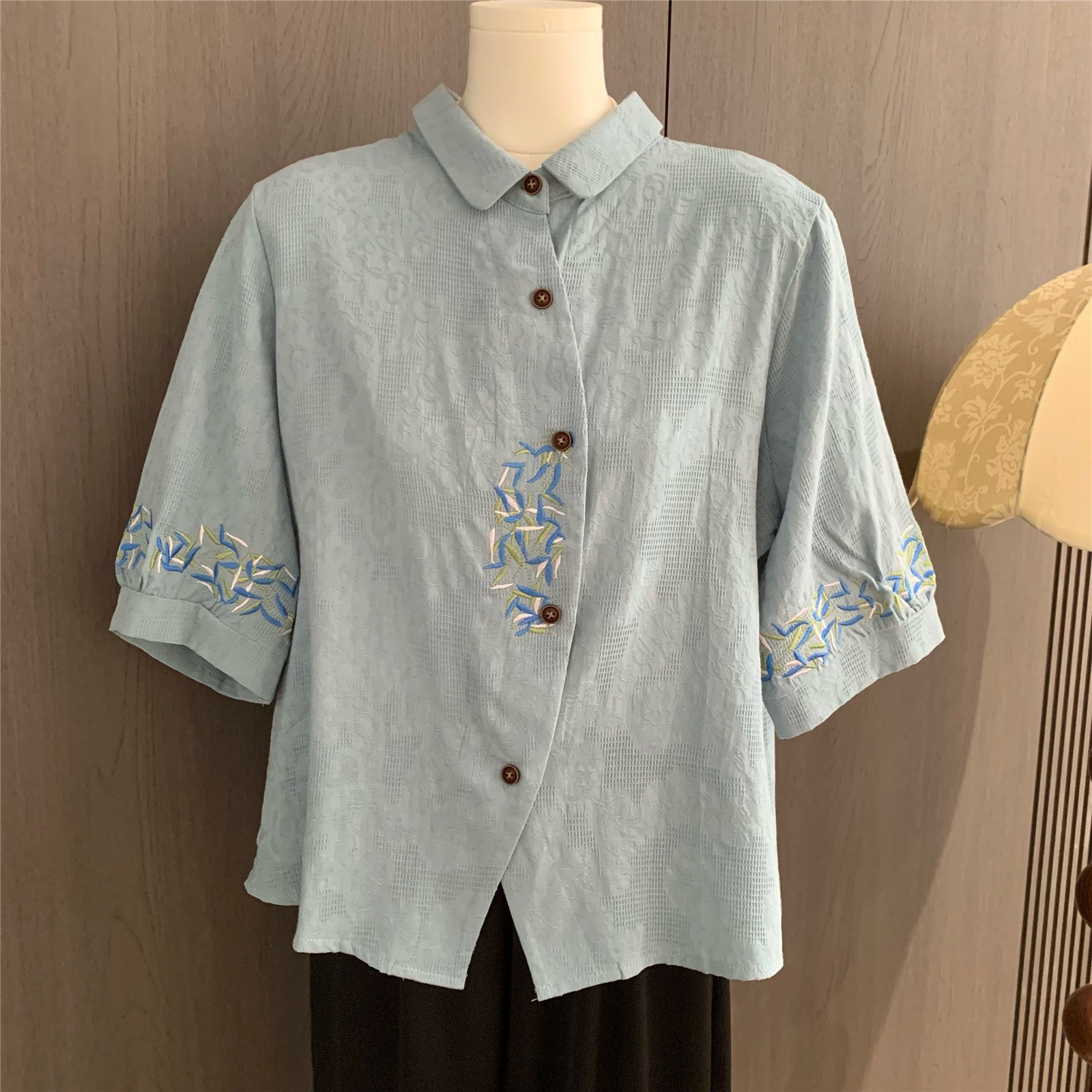 レディース シフォン 刺繍入り 半袖シャツ テーラードカラー