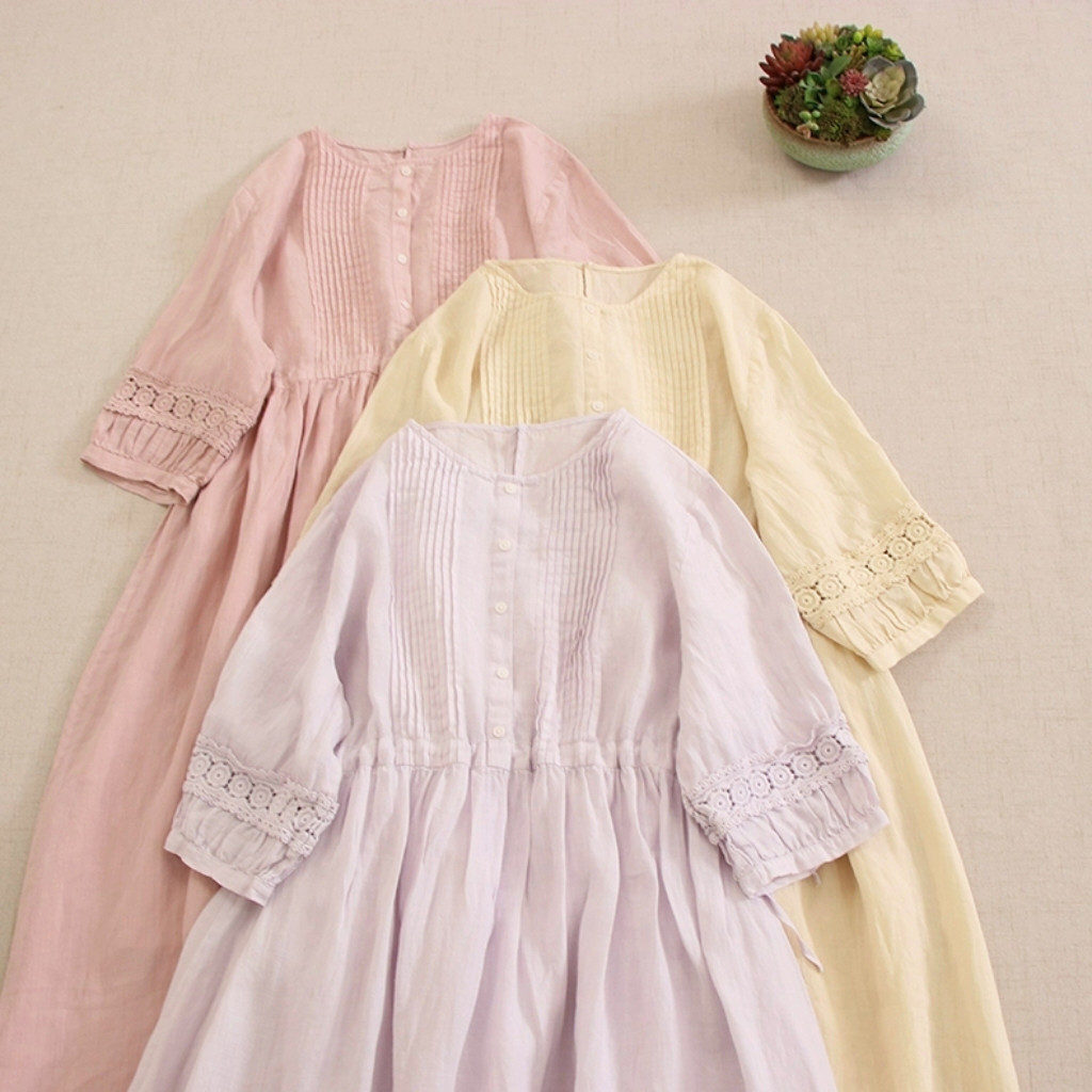 【苧麻のワンピース】楽ちん夏服│花の刺繡│オルガンプリーツ│クルーネック│絞り│大人可愛さ│O-102LB
