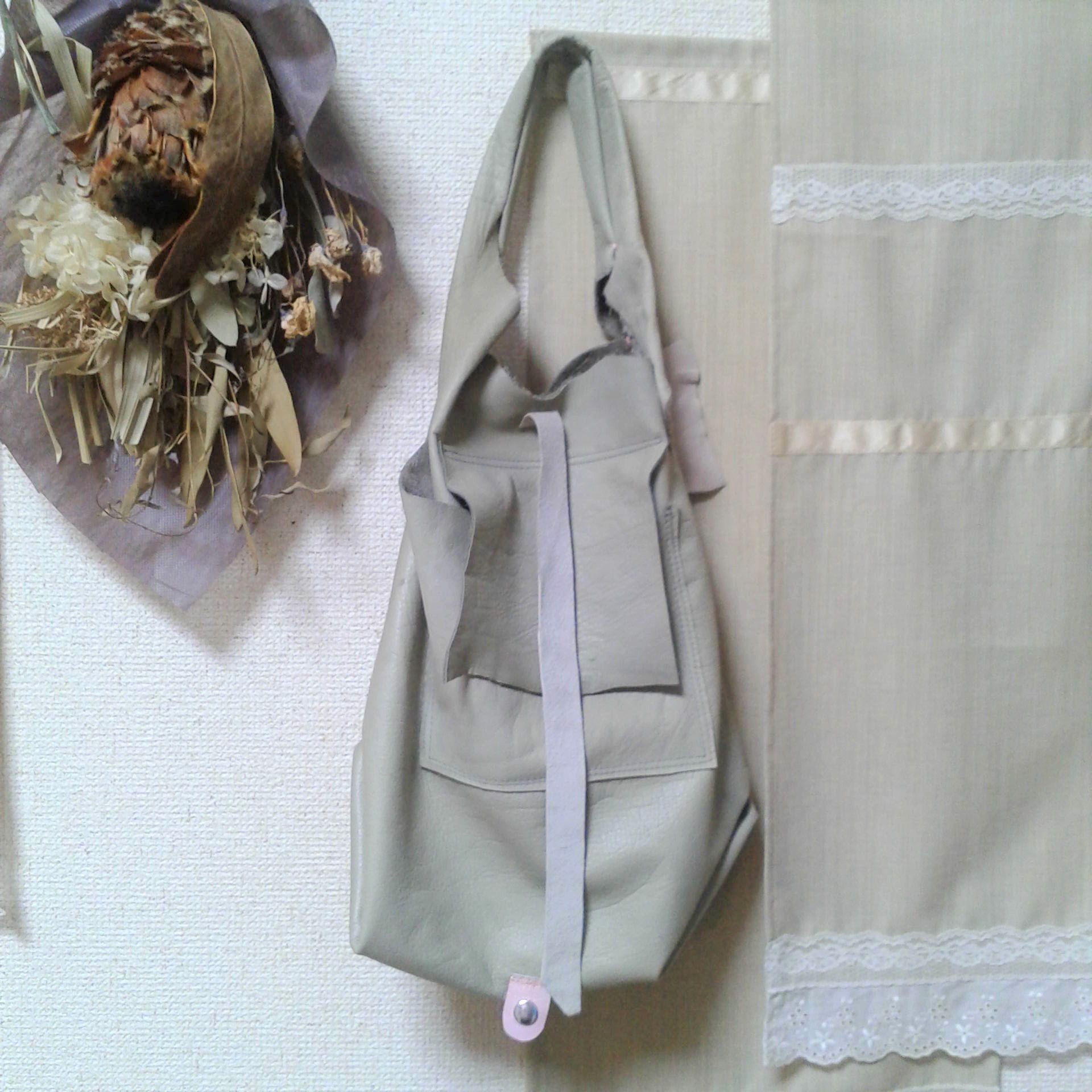 ◆送料込み2026◆鹿革の２WAYバッグ【生地見本あり】