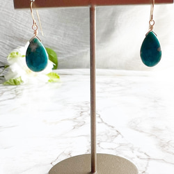 14KGF オパリーナ ペアシェイプ ピアス 3枚目の画像