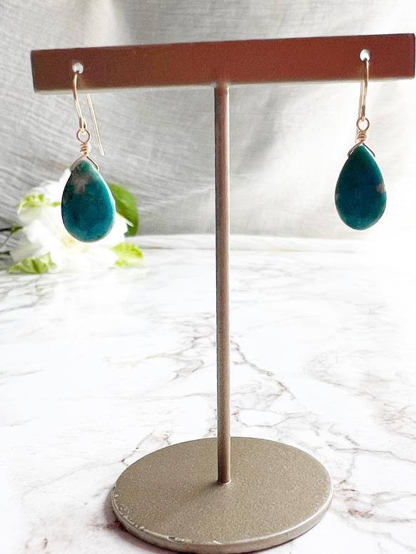 14KGF オパリーナ ペアシェイプ ピアス 3枚目の画像