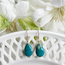 14KGF オパリーナ ペアシェイプ ピアス 2枚目の画像