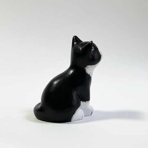 白黒ハチワレ猫の置物 招き猫 猫ハウス 通販 19647963｜Creema