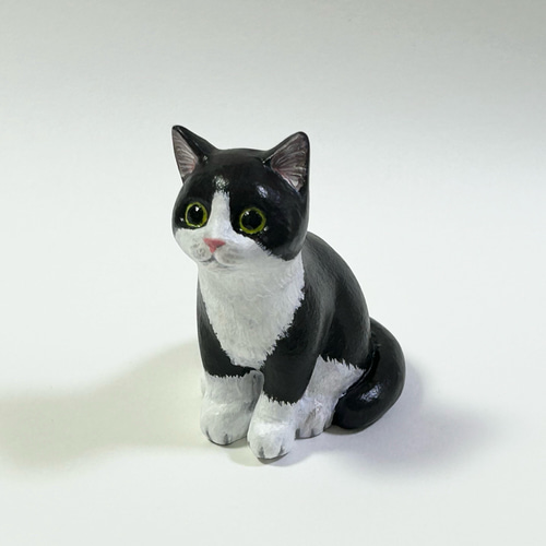 白黒ハチワレ猫の置物 招き猫 猫ハウス 通販 19647963｜Creema(クリーマ)