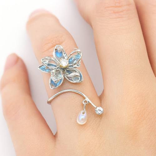 氷花の雫｜ブルー フラワーリング 調節可能 指輪 指輪・リング Gem