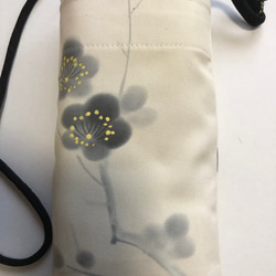 ８３１８　花柄の着物で作ったスマホショルダー 4枚目の画像