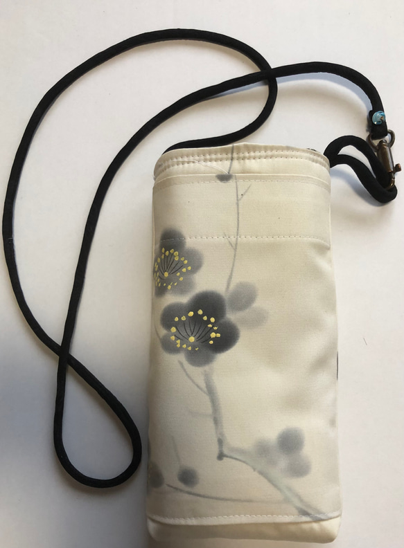 ８３１８　花柄の着物で作ったスマホショルダー 3枚目の画像