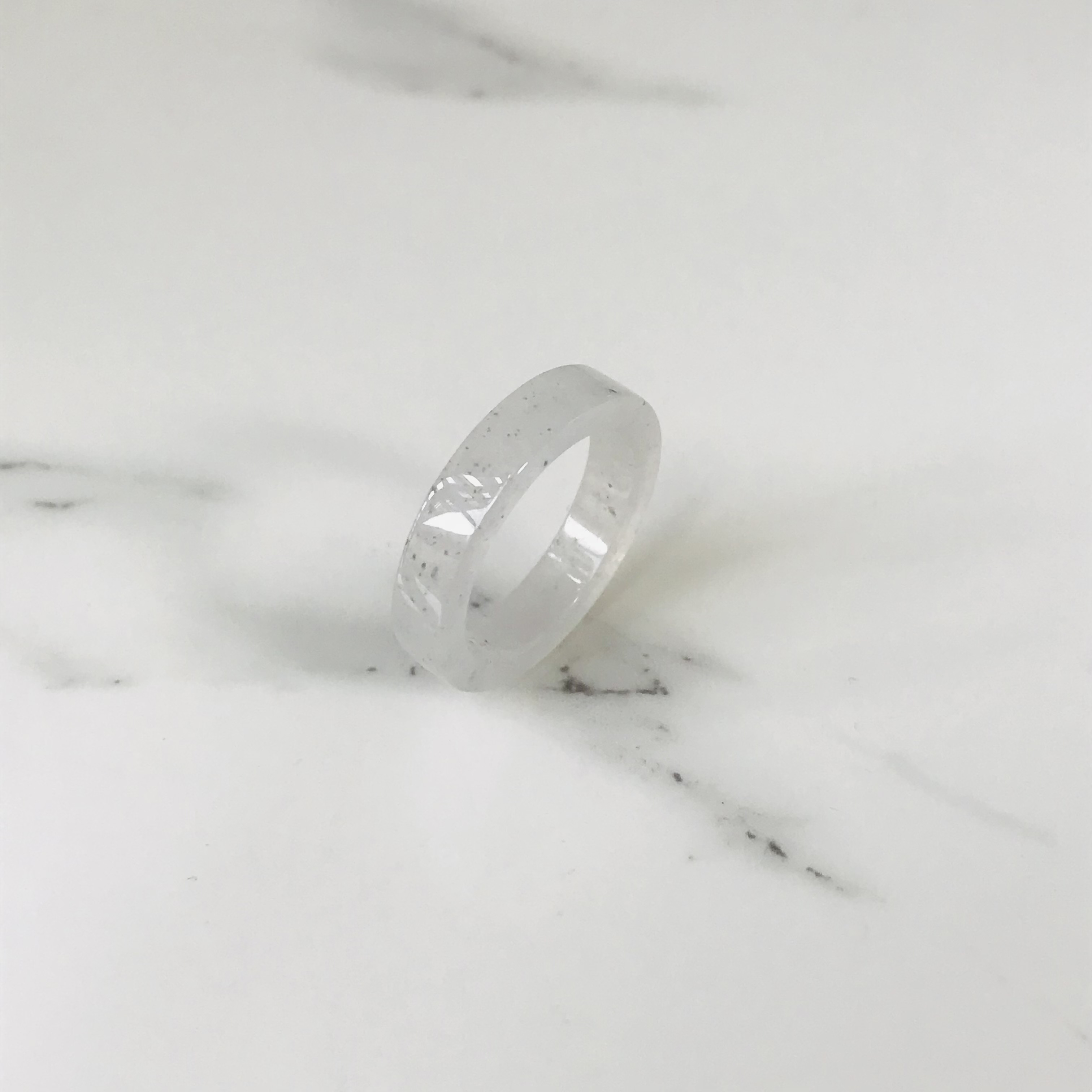 [R159-008］ ジェイド　JADE ヒスイ　本翡翠　くりぬき　リング　天然石　ミャンマー産　9号　指輪