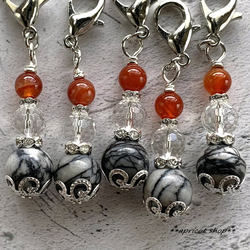 【8月誕生石】1668　サードニクス　天然石　お守り　チャーム　リボン 8月誕生石】1668 サードニクス 天然石 お守り チャーム リボン 8