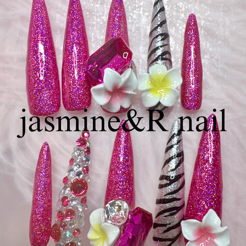 オーダー専】ネイルチップ サブカル 天使 Y2K チーク 黒 ピンク 水色