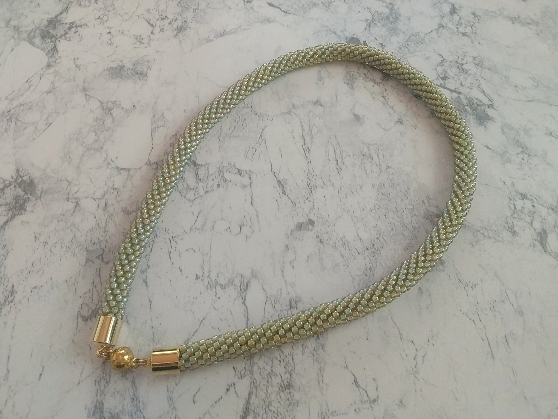 ネックレス ビーズクロッシェ ライトグリーン