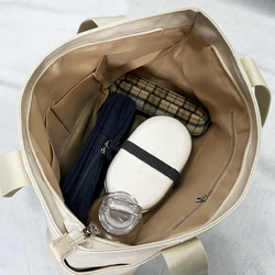 【免運費】A4尺寸相容！帆布拉鍊手提包，背面和口袋處飾有熊貓刺繡 - 可愛時尚，女士必備 第6張的照片