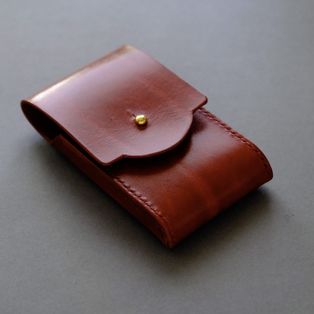 取り出しやすいクレジットカードレザーケース